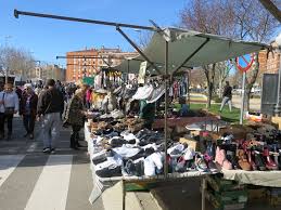 Medio centenar de puestos separados por cuatro el mercadillo en algeciras ya puede montar el total de sus puestos. El Mercadillo De Aranda No Se Movera De Sitio Noticias Diario De Burgos