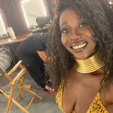 🔦👀👁👀🔎🐍💚 hm... let me feel about it