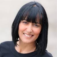 Tara Dilley's Instagram, Twitter & Facebook