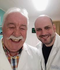 C'est avec un grand sourire que toute l'équipe de vote bijouterie vous  souhaite une merveilleuse année 2025 !! 🎉🎊🥂 Un grand merci pour  confiance et votre fidélité! On se retrouve à partir