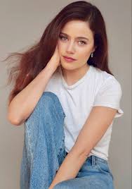 Molly Gordon - Free pics, galleries & more at Babepedia