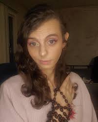 Jessica Eichler's Instagram, Twitter & Facebook