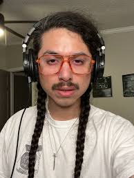 Woke up at 3 am. Recorded the next song. Good morning ✨besties ✨ & 🎀bb  grls🎀 did you drink water yet?