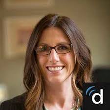 Leah Roscoe's Instagram, Twitter & Facebook