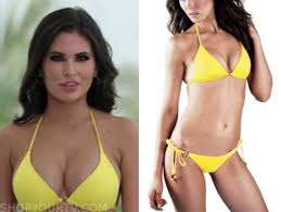 Season 2 of love island usa 2020 has crowned justine & caleb as the winners. Love Island Usa Season 2 Episode 2 Kierstan S Yellow Metal Ring Bikini Shop Your Tv