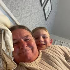 If your eyes are healthy, what animal do you see?