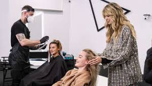 But heidi klum and nina garcia may have wanted to compare style notes before attending the michael kors fashion show in new york on wednesday. Gntm 2021 Prosieben Heidi Klum Plaudert Plotzlich Uber Toms Unkonventionellen Heiratsantrag Tv