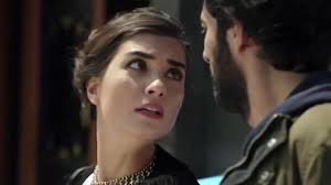 Omer's father died in a case of kidnapping that still has not been revealed even to omer being a cop. Black Money Love 2014