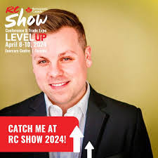 Andrea Timmons's Instagram, Twitter & Facebook