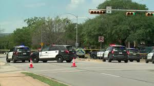 1 austin shooting suspect is in custody and another remains at large after injuring 14 people. Man Accused Of Fatally Shooting 3 In Northwest Austin Captured Nbc 5 Dallas Fort Worth