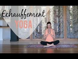 Les Bases Du Yoga Pour Debutants Youtube Yoga Pour Debutants Exercices De Yoga Yoga Facile
