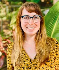 Alexia Garrett's Instagram, Twitter & Facebook