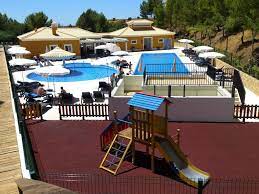 Logies & ontbijt in een village house met 2 slaapkamers, inclusief huurauto type b en 3, 4 of 5 maal golfen op de golfbaan van castro marim golf. Castro Marim Golfe And Country Club Castro Marim Updated 2021 Prices