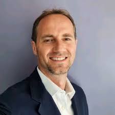 It's 4:30 am here in Hawaii, and I'm sitting outside, waiting for a sunrise  that's still an hour away. The palm trees are swaying, the sky is dark, and  my body thinks