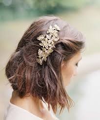Vous pouvez la préférer loose ou très sophistiquée. 1001 Idees Pour Une Coiffure Mariage Cheveux Courts Les Coiffures Des Invitees