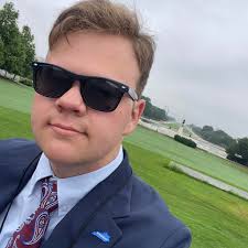 Setting up to play for money in public without a license is illegal