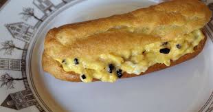 Oeufs Brouilles A La Truffe Noire Faire Des Oeufs Brouilles A La Truffe Et Les Servir En Choux Ou Eclairs Recette Par Chef Simon Recette Truffe Recette Eclairs Recette Oeufs Brouilles