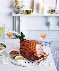 I have created my easy peasy christmas dinner time plan to help you create a full roast turkey dinner and all the trimmings without the stress! Christmas Lunch Menu Glazed Ham