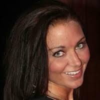 Melanie Ives's Instagram, Twitter & Facebook