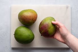 How to Cut and Prepare Fresh Mango