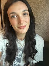 Elisa Stewart's Instagram, Twitter & Facebook