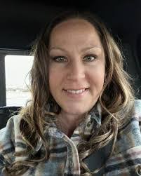 Melissa Morris's Instagram, Twitter & Facebook