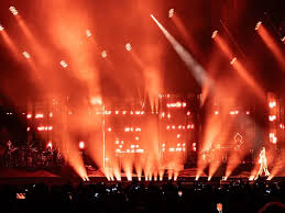 Popping It Up for Polish Idol