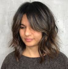 Top 60 Flattering Hairstyles For Round Faces Short Hair Styles For Round Faces Medium Hair Styles Hairstyles For Round Faces