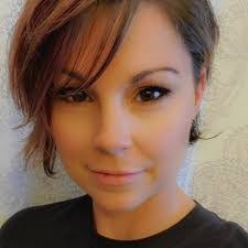 Kelsey Bowlin's Instagram, Twitter & Facebook