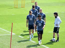 Das areal wird bis zum einzug der stars um den 10. Vdai5ymjxkgbcm