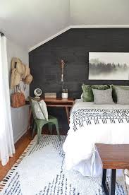 With A Small Budget This Guest Bedroom Was Given A Makeover With A Combination Of Rustic Modern And Bohem Guest Bedroom Makeover Rustic Bedroom Guest Bedroom