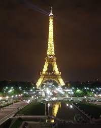 You can almost never find videos or photos of the eiffel tower at night on stock sites. Datei Eiffel Tower At Night 5381700444 Jpg Wikipedia