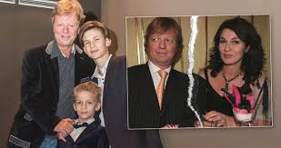 Pozrite sa, čo používateľ maros kramar (kramarmaros1) objavil na pintereste, najväčšej zbierke nápadov na svete. Maros Kramar Otevrene O Rozvodu To Zabolelo Rika Co Ho Mrzi Blesk Cz