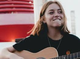 .damore — 883 — guitarama | аккорды, табулатуры, тексты песен, ноты , огромный каталог гитарных аккордов, табулатур в re una canzone d'amore mi per farti addormentare re che faccia uscire il calore la che non ti so spiegare re una canzone. Asia Ghergo Accordi Indie E Altro