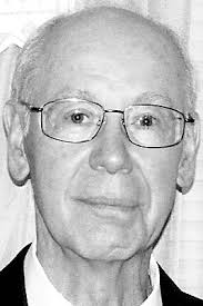 Lee Kenner's Instagram, Twitter & Facebook