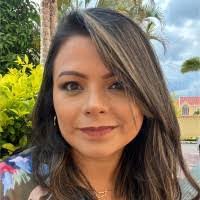 Liz Cabrera's Instagram, Twitter & Facebook