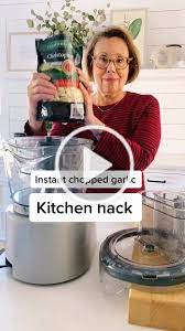 Babs Aka Nonna Cookingwithbabs On Tiktok Kitchen Hack How To Chop Store Garlic In 5 Minutes To Have On Hand For E How To Store Garlic Kitchen Hacks Bab