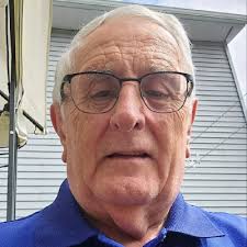 Après 39 ans de carrière en tant qu'officière des armes de combat et…