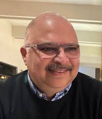 Learn about the Mentors helping entrepreneurs in our program