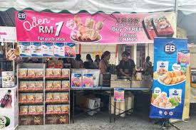 Lampion irama musik untuk mengiringi tari tango. Karnival Pesta Tanglung 2019 Eb Food