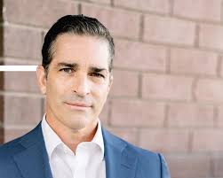 Ed Gonzalez, a portfolio specialist at Capital Group’s Private Client  Services, is passionate about financial literacy.