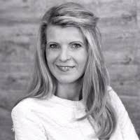 300+ "Dr Isabel" profiles