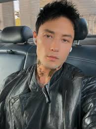 where does dylan live now