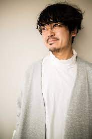 菱形シルエットのフレンチショート ショート ビューティーboxヘアカタログ ゴージャスなヘアスタイル ヘアスタイル メンズ 40代 髪型 メンズ