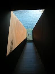 Projets De Paysage Une Architecture De Cadres Dani Karavan Sculpture Jardin Du Souvenir C With Images Water Architecture Memorial Architecture Light Architecture