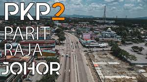 Batu pahat (jawi:باتو ڤاهت) merupakan sebuah daerah di johor, malaysia. Pkp Parit Raja Johor Cinematic Video Youtube
