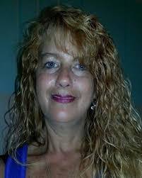 Ann Roche's Instagram, Twitter & Facebook