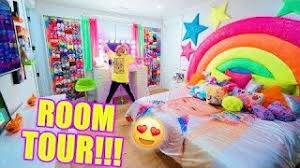 Jojo siwa come see me on tour!!! Watch Jojo Siwa Shows Off Her New And Improved Bedroom Tigerbeat