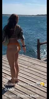 Lucy Lacht : rInfluencerNSFW