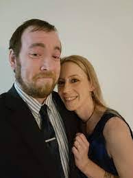 Amber Hillman's Instagram, Twitter & Facebook